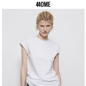 NWT 440ME Classic White Short Sleeve Top M